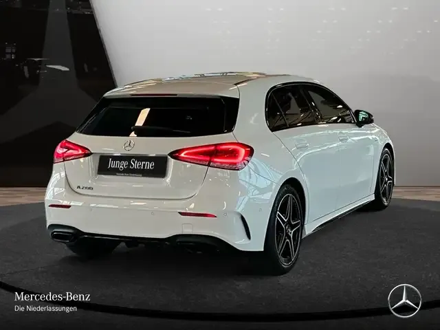 Mercedes-Benz A 200