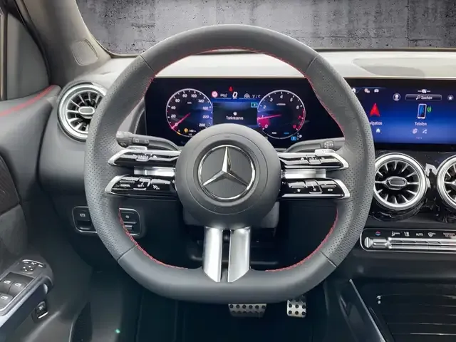Mercedes-Benz GLB 250