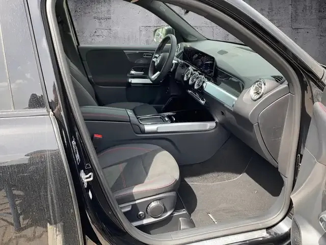 Mercedes-Benz GLB 250