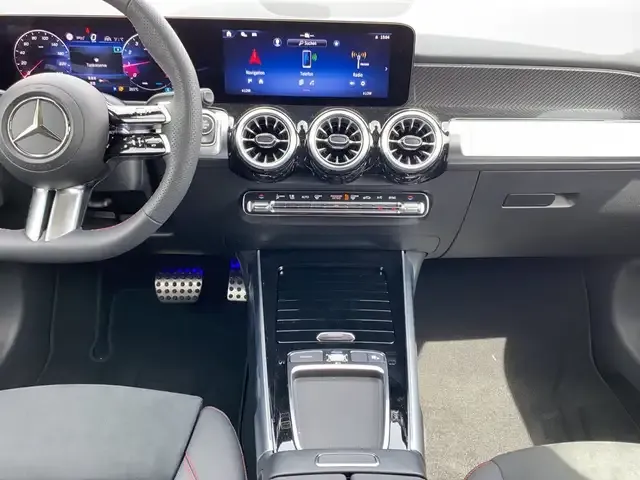 Mercedes-Benz GLB 250