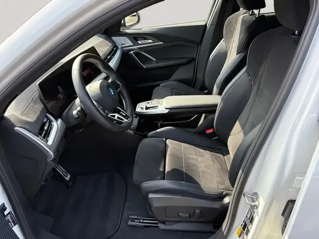 BMW iX2