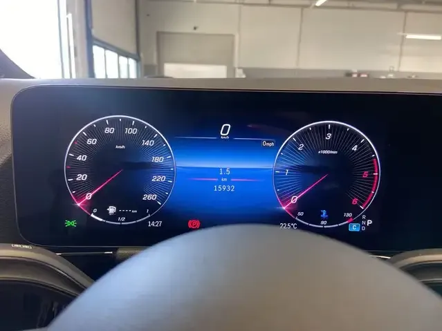 Mercedes-Benz GLA 200