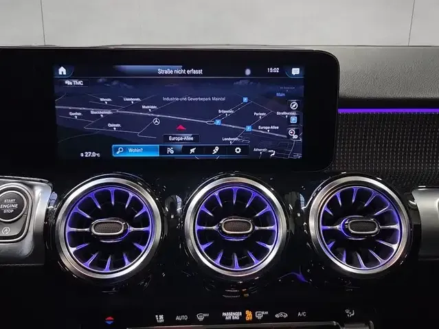 Mercedes-Benz GLB 200