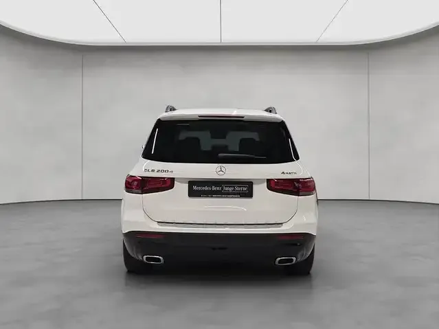 Mercedes-Benz GLB 200