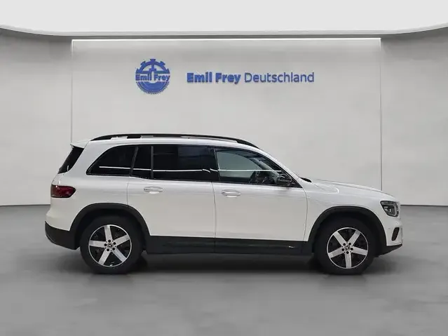 Mercedes-Benz GLB 200