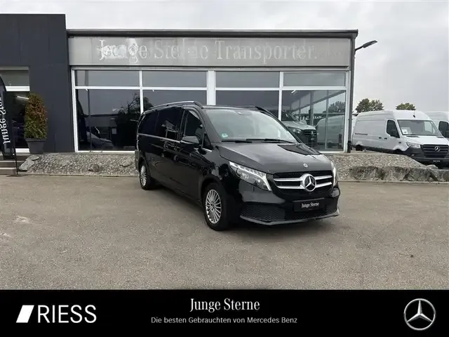 Mercedes-Benz V 220