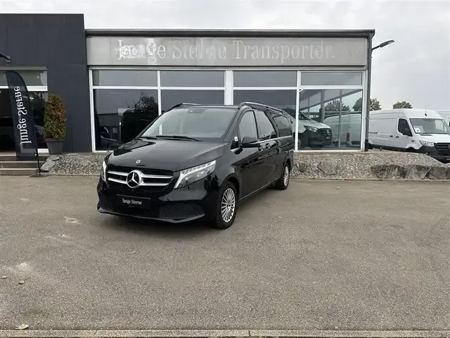 Mercedes-Benz V 220