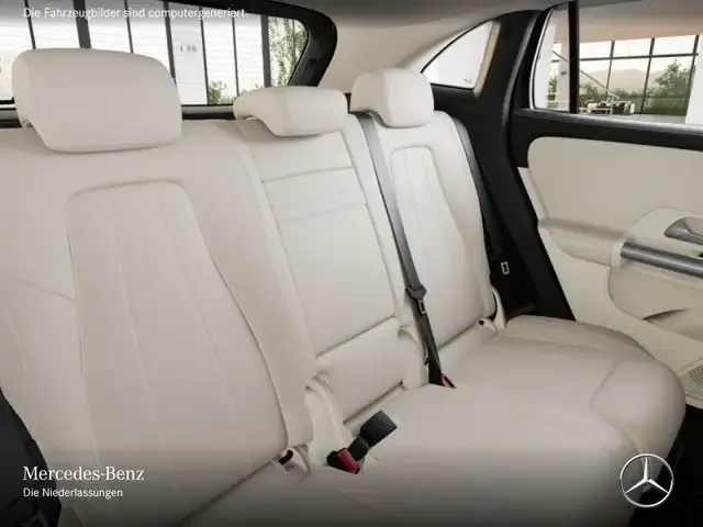 Mercedes-Benz GLA 220