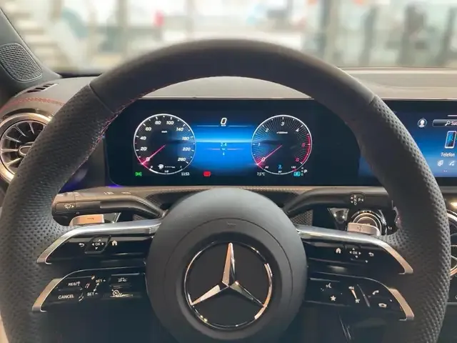 Mercedes-Benz CLA 220