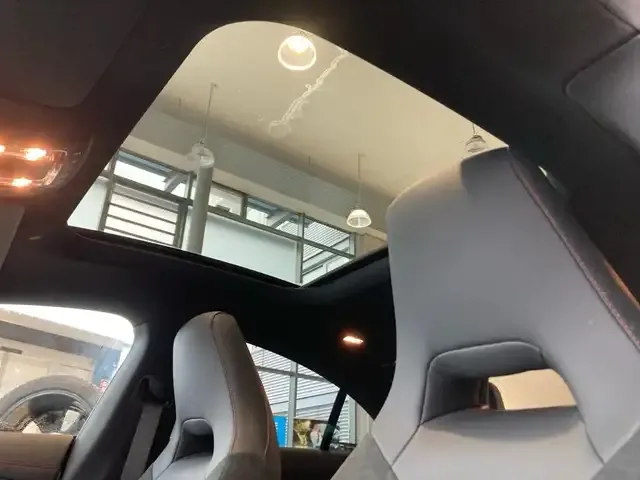 Mercedes-Benz CLA 220