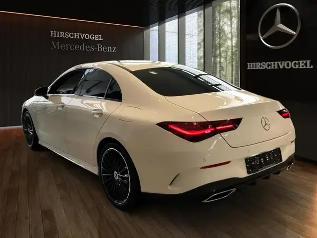Mercedes-Benz CLA 220