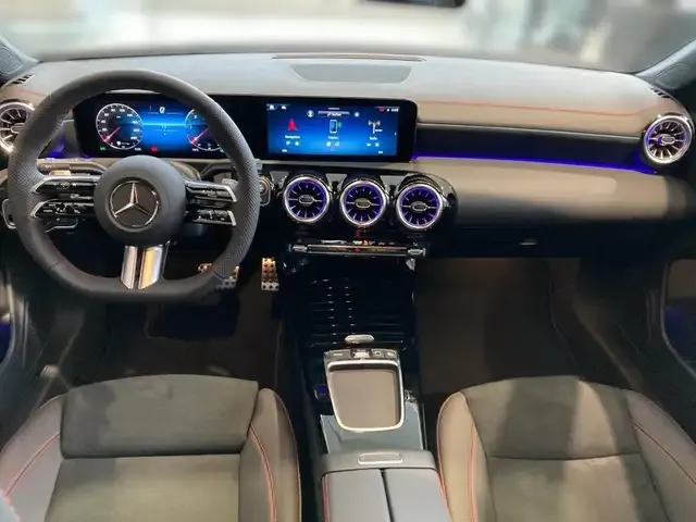 Mercedes-Benz CLA 220