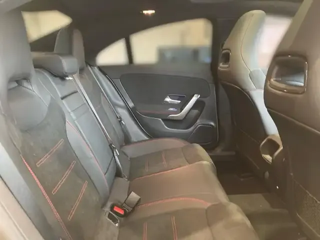 Mercedes-Benz CLA 220