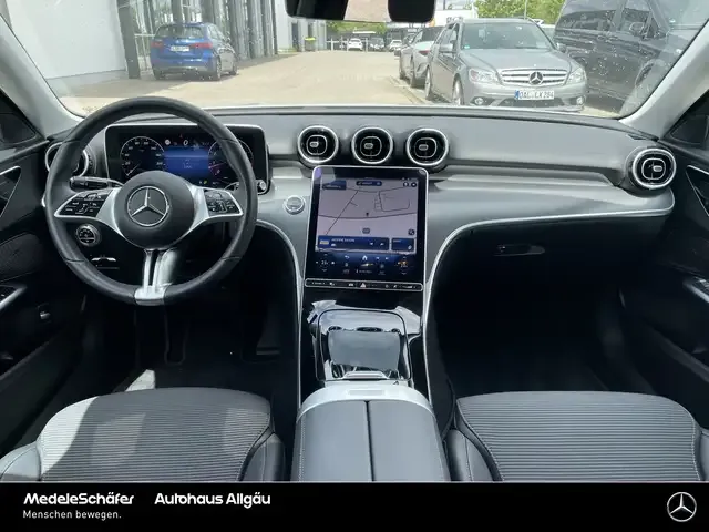 Mercedes-Benz C 180