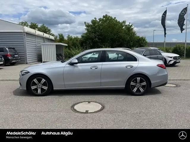 Mercedes-Benz C 180