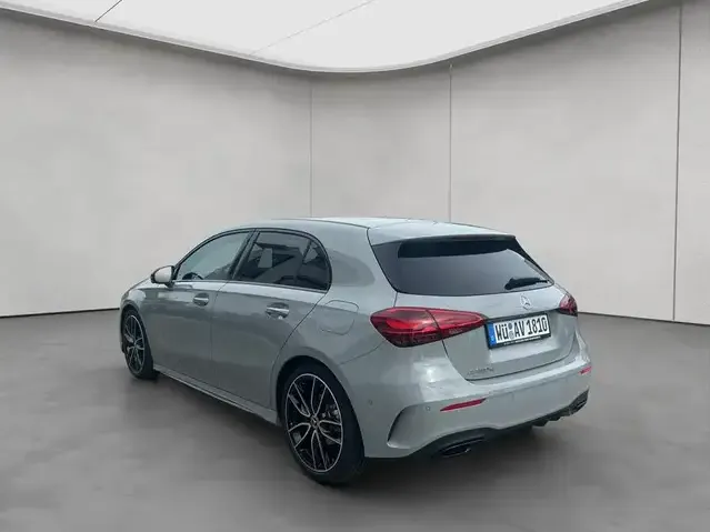 Mercedes-Benz A 180