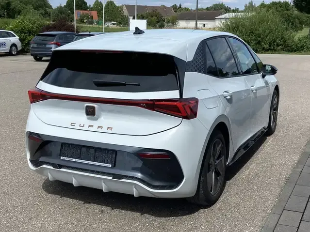 CUPRA Born