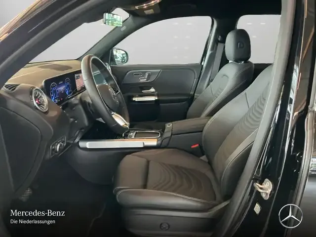Mercedes-Benz EQB 300