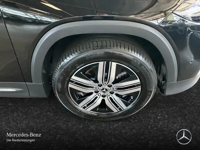 Mercedes-Benz EQB 300