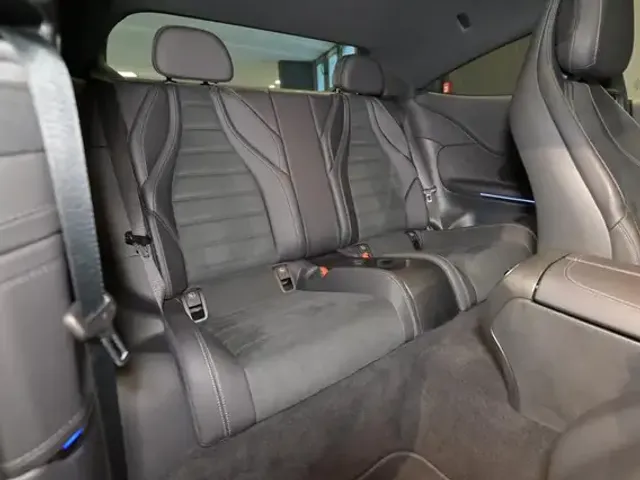 Mercedes-Benz CLE 300