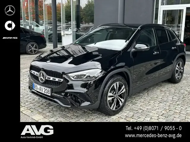 Mercedes-Benz GLA 200