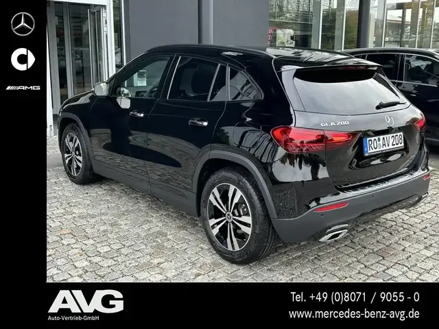 Mercedes-Benz GLA 200