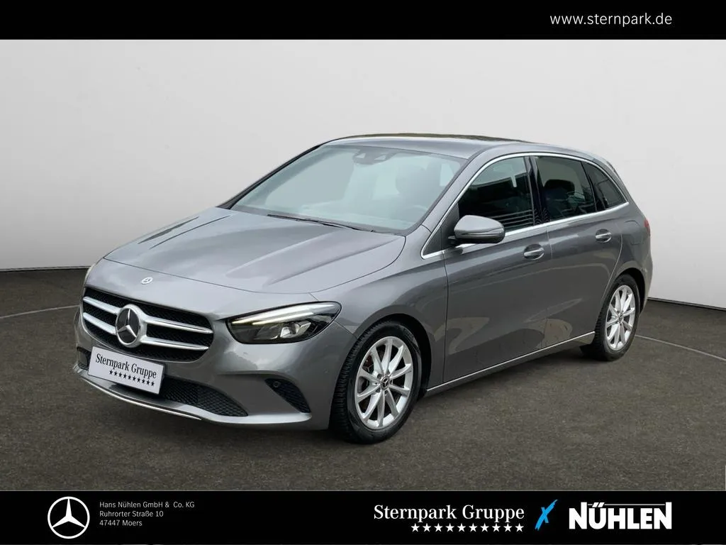 Mercedes-Benz B 200
