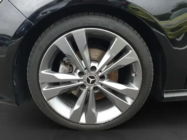 Mercedes-Benz Sonstiges