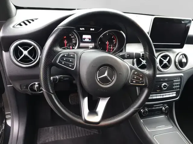 Mercedes-Benz Sonstiges