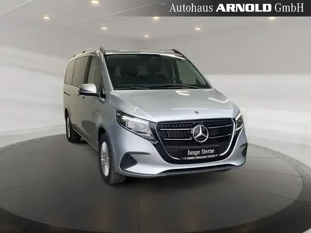 Mercedes-Benz V 250