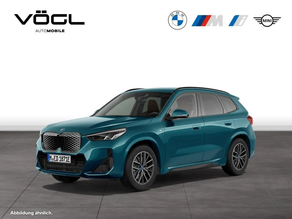 BMW iX1