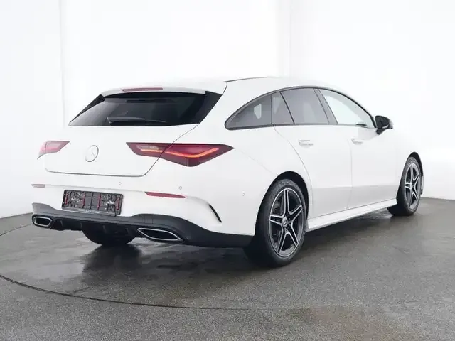 Mercedes-Benz CLA 200