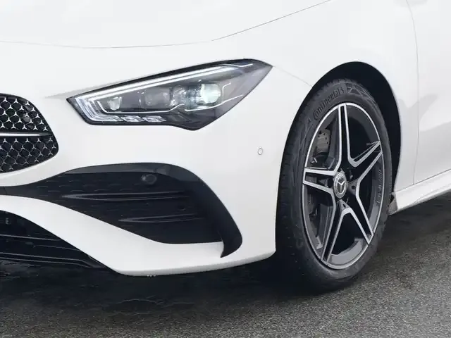 Mercedes-Benz CLA 200