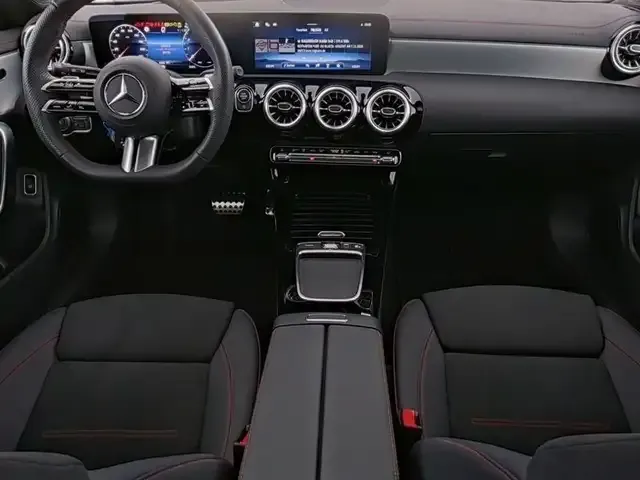 Mercedes-Benz CLA 200