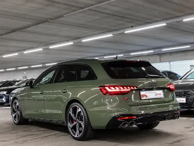 Audi S4