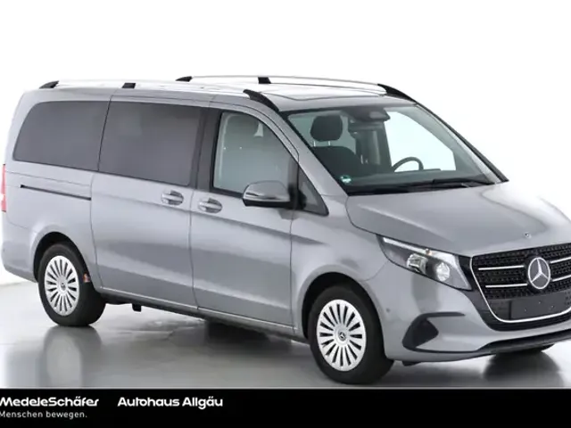 Mercedes-Benz V 220