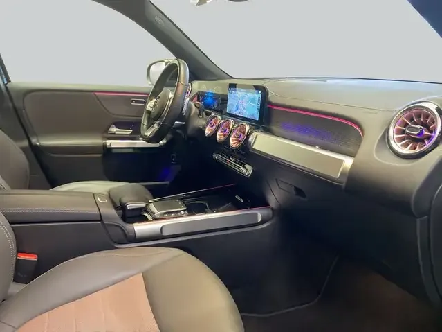 Mercedes-Benz EQB 300