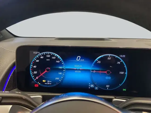 Mercedes-Benz EQB 300