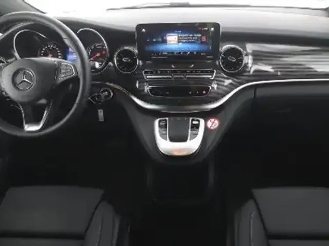 Mercedes-Benz EQV 300