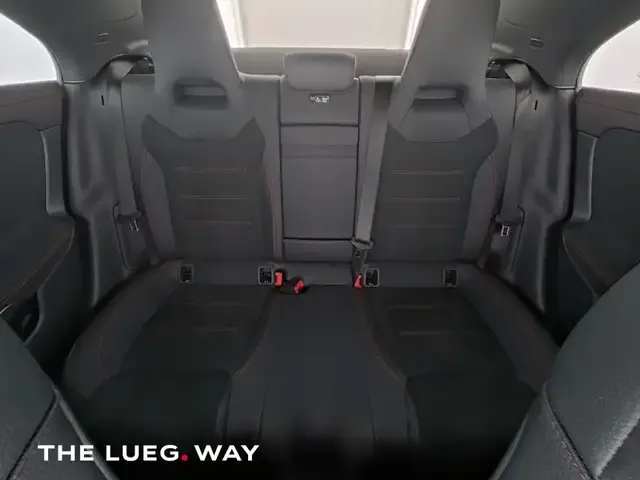 Mercedes-Benz CLA 220