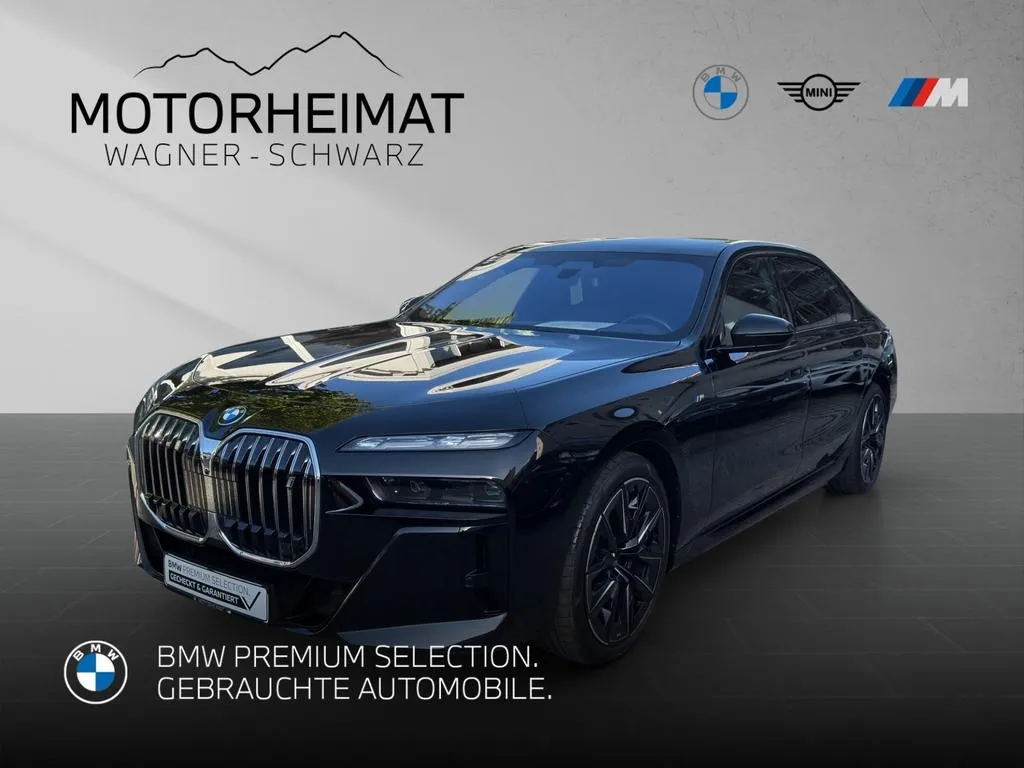 BMW i7