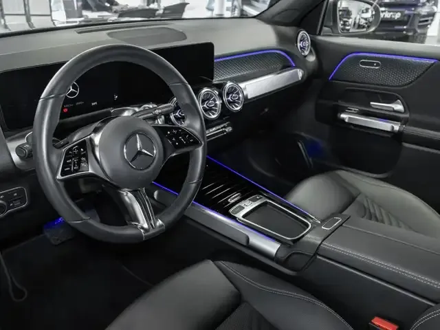 Mercedes-Benz EQB 300