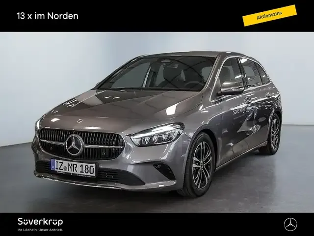 Mercedes-Benz B 180
