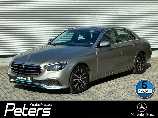 Mercedes-Benz E 220