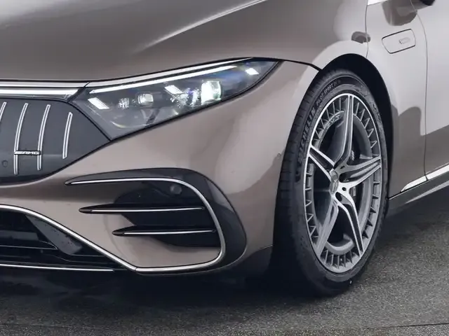 Mercedes-Benz EQS
