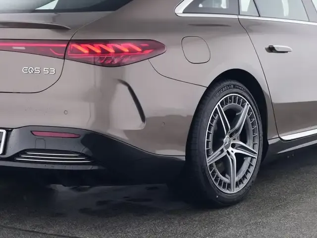 Mercedes-Benz EQS