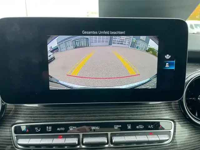 Mercedes-Benz EQV 300