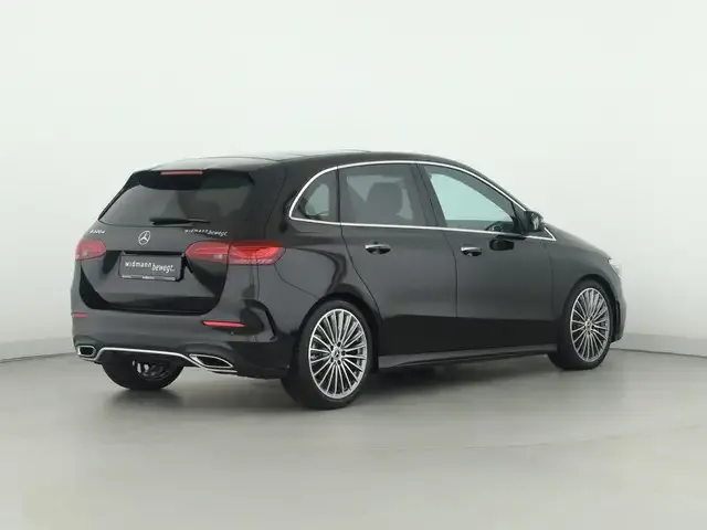 Mercedes-Benz B 220