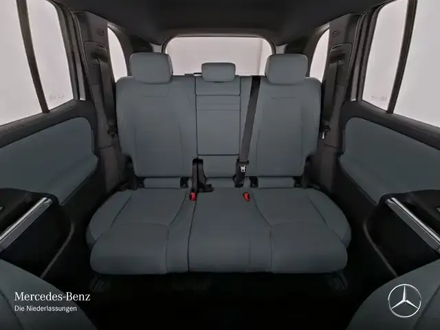 Mercedes-Benz EQB 300