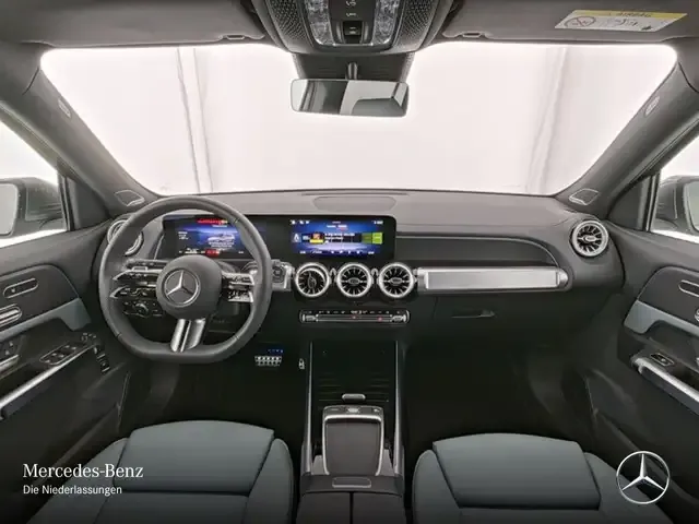 Mercedes-Benz EQB 300